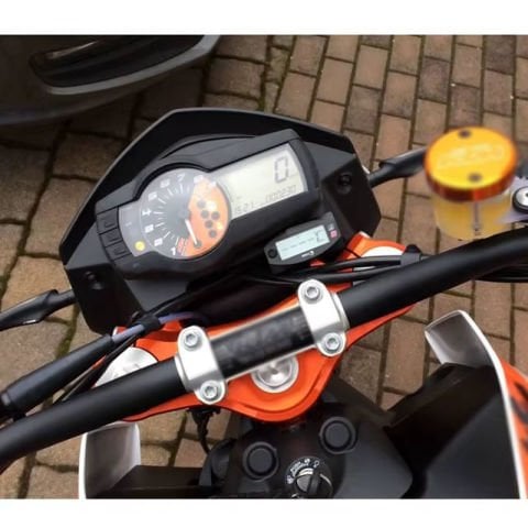 UNİVERSAL MOTOSİKLET ÇOK FONKSİYONLU DİJİTAL SAYAÇ TERMOMETRE ZAMAN VOLTMETRE SU ÖLÇER